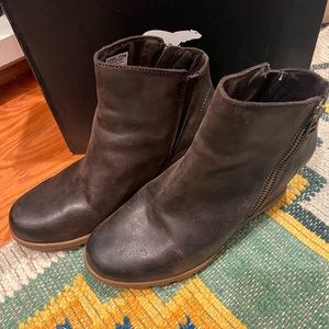Sorel Joan of Arctic Wedge II Zip sz 9 blackened brown
